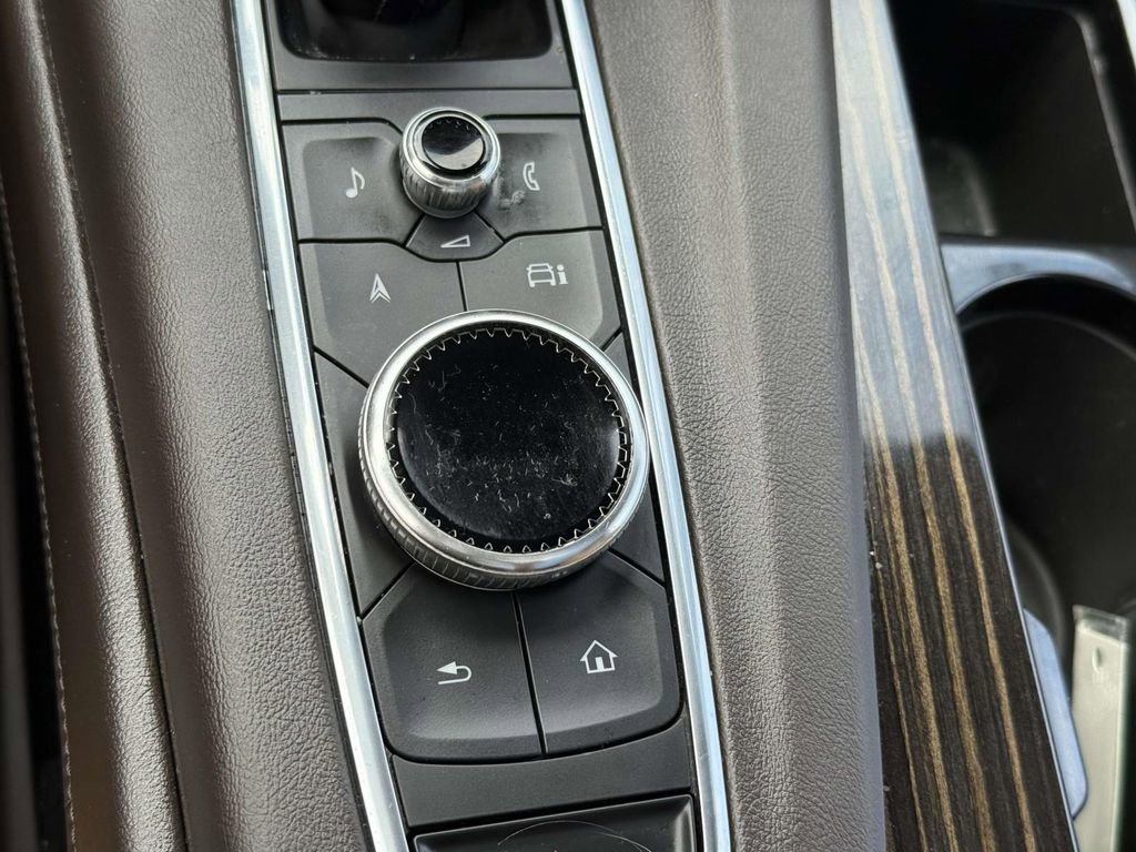 Used 2023 Cadillac Escalade ESV Premium Luxury w/ Performance Package AWD/4WD image 39