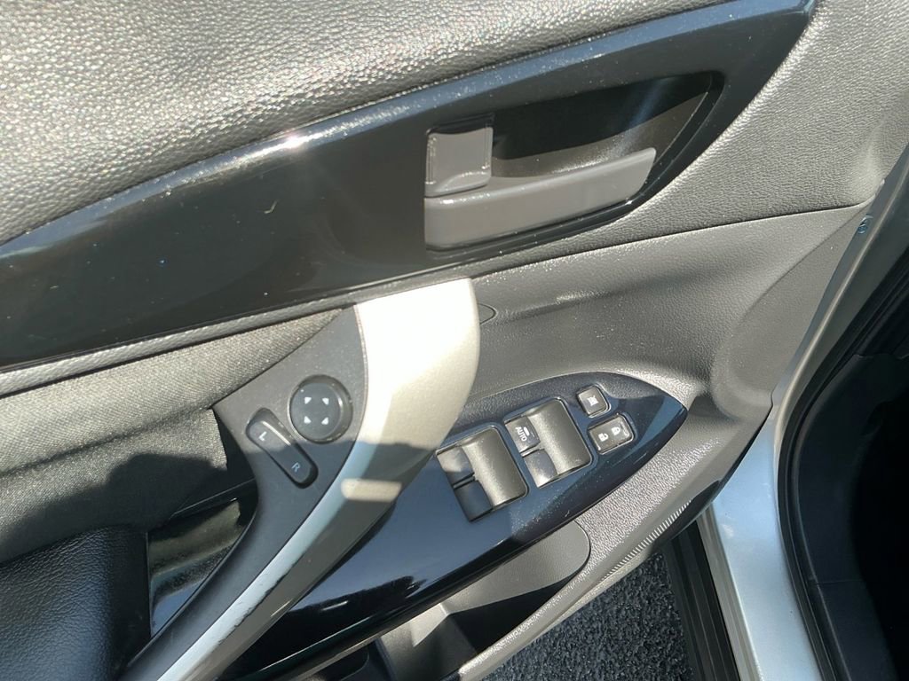 Used 2023 Mitsubishi Eclipse Cross LE AWD/4WD image 16