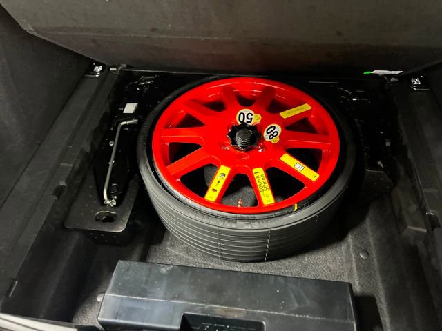 Used 2023 Porsche Macan Base image 52