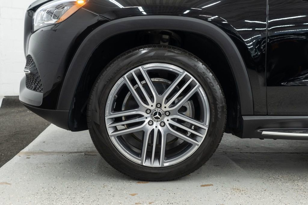 Used 2022 Mercedes-Benz GLS 450 4MATIC image 38