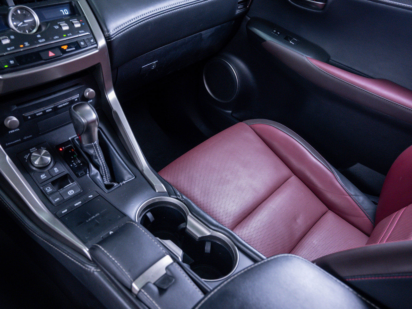 Used 2018 Lexus NX 300h AWD w/ Premium Package image 28