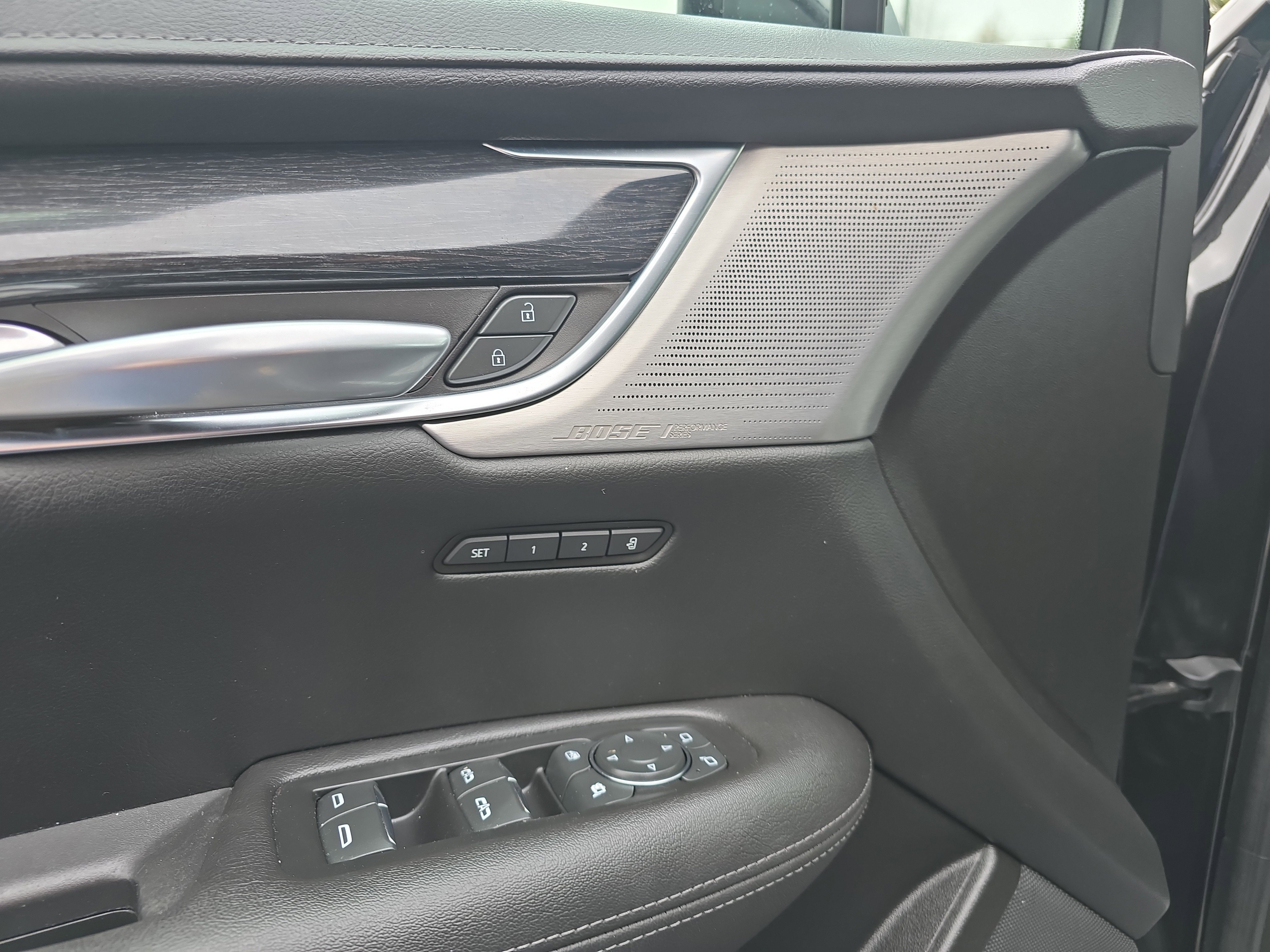 Used 2022 Cadillac XT5 Premium Luxury image 17