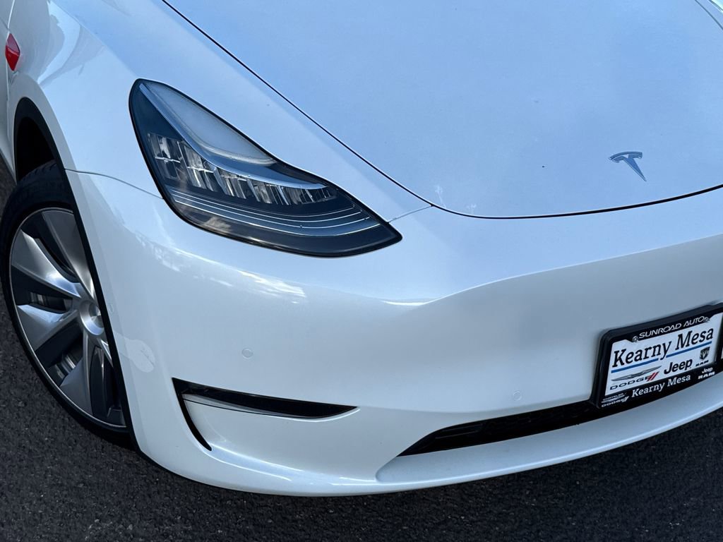 Used 2022 Tesla Model Y Long Range AWD/4WD image 6