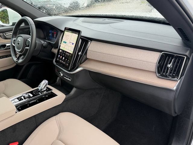 Certified 2026 Volvo XC90 B6 Plus w/ Protection Package Premier AWD/4WD image 22