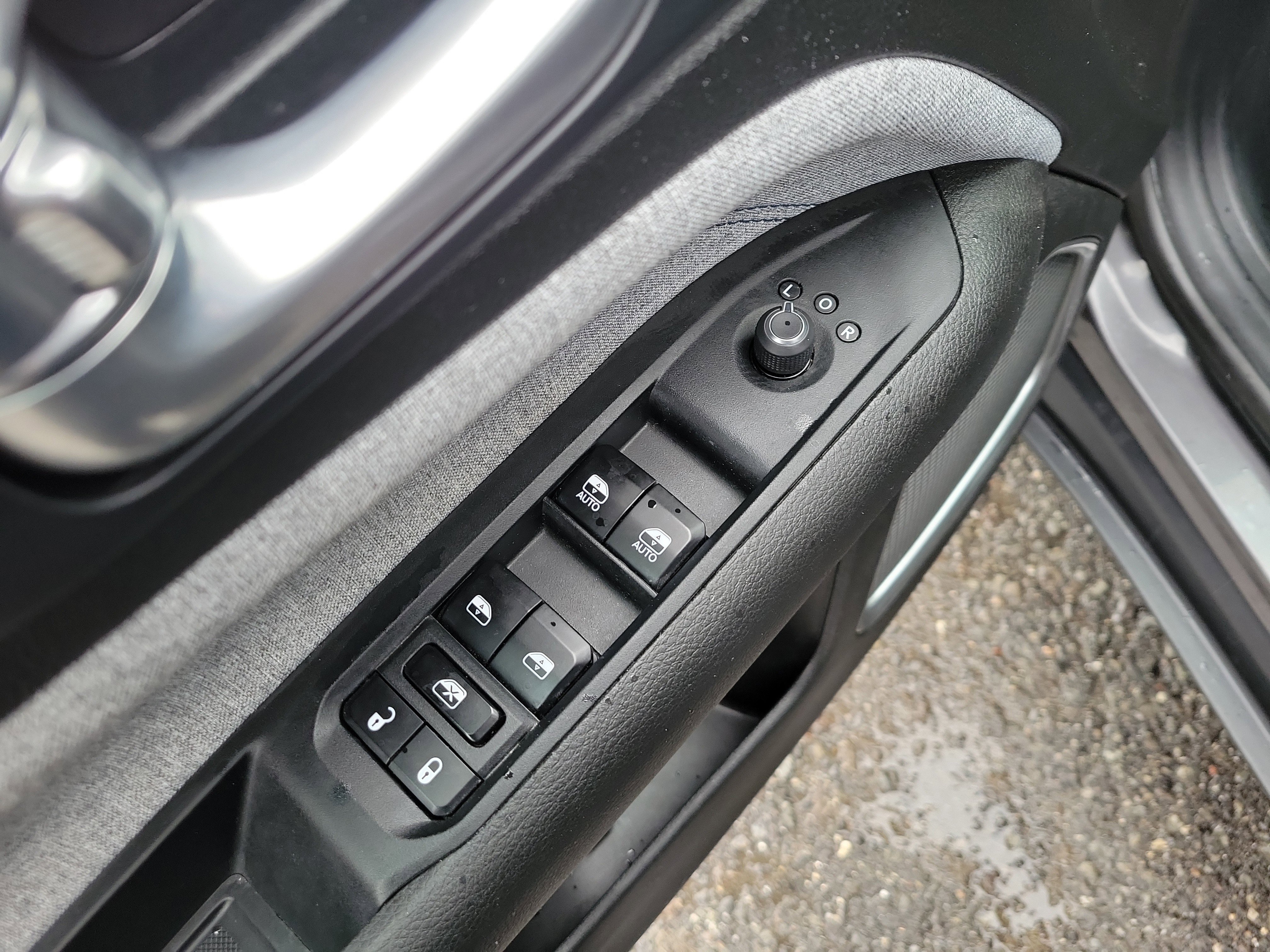 Used 2024 Jeep Compass Latitude image 20