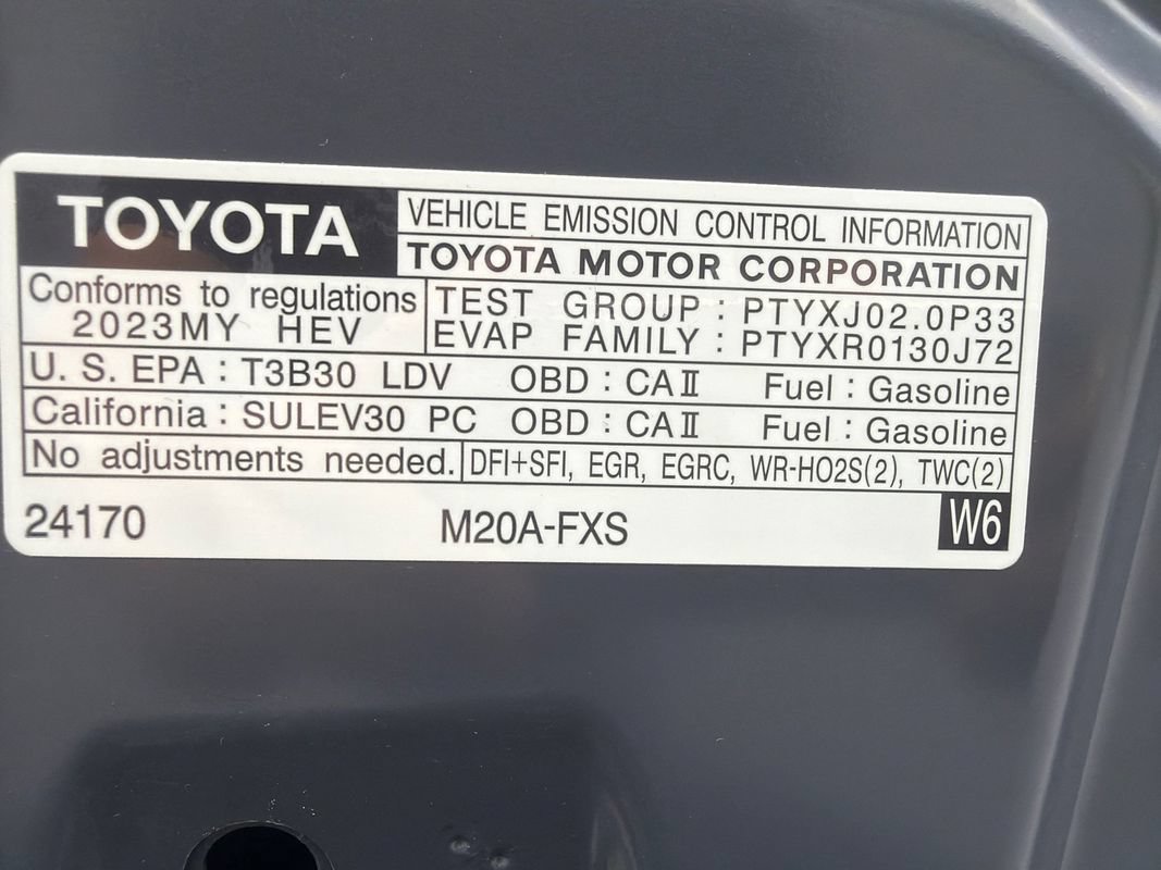 Used 2023 Toyota Prius LE FWD image 27