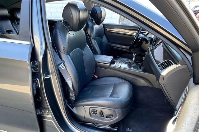 Used 2018 Genesis G80 3.8 w/ Option Group 02 RWD image 6