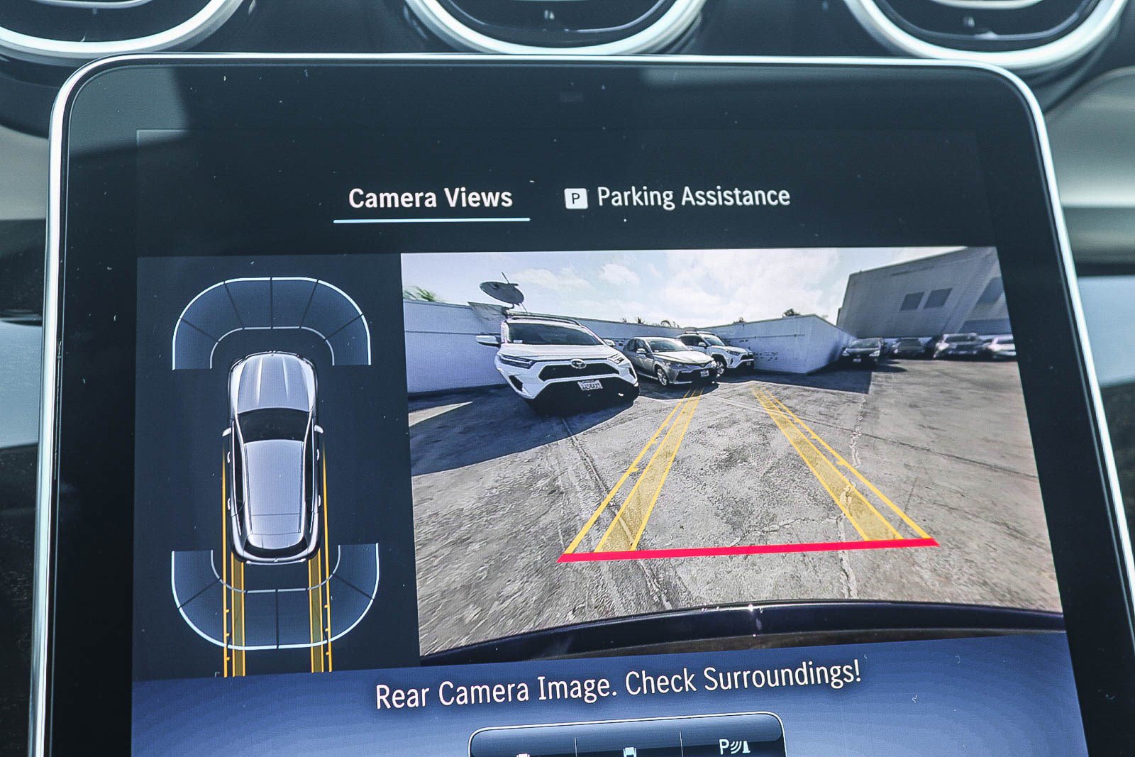 Used 2025 Mercedes-Benz GLC 350e 4MATIC image 25