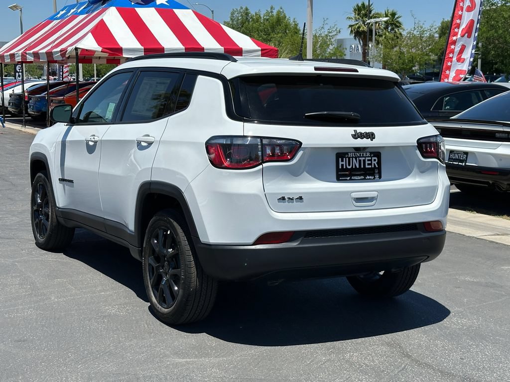 New 2026 Jeep Compass Latitude AWD/4WD image 4