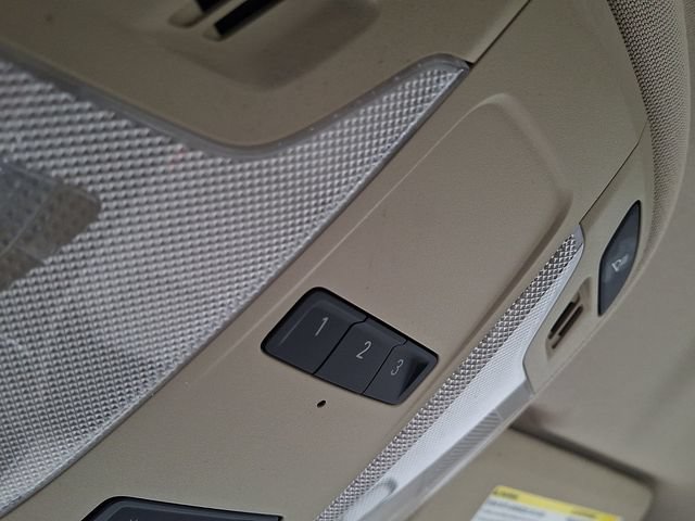 Used 2015 Buick LaCrosse FWD image 22