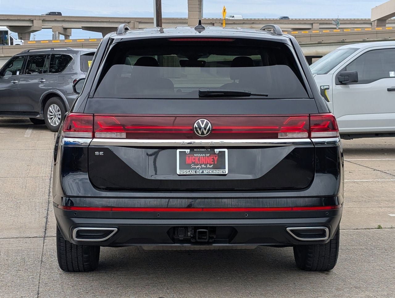 Used 2024 Volkswagen Atlas SE FWD image 5