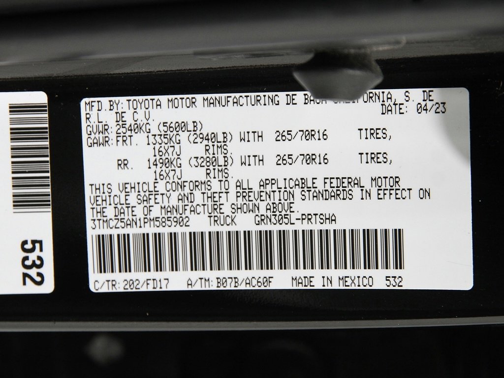 Used 2023 Toyota Tacoma TRD Off-Road image 19