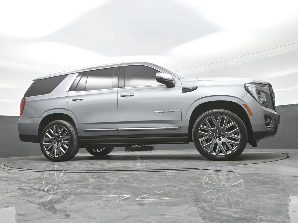 Used 2026 GMC Yukon Denali Ultimate w/ LPO, Floor Liner Package AWD/4WD image 37