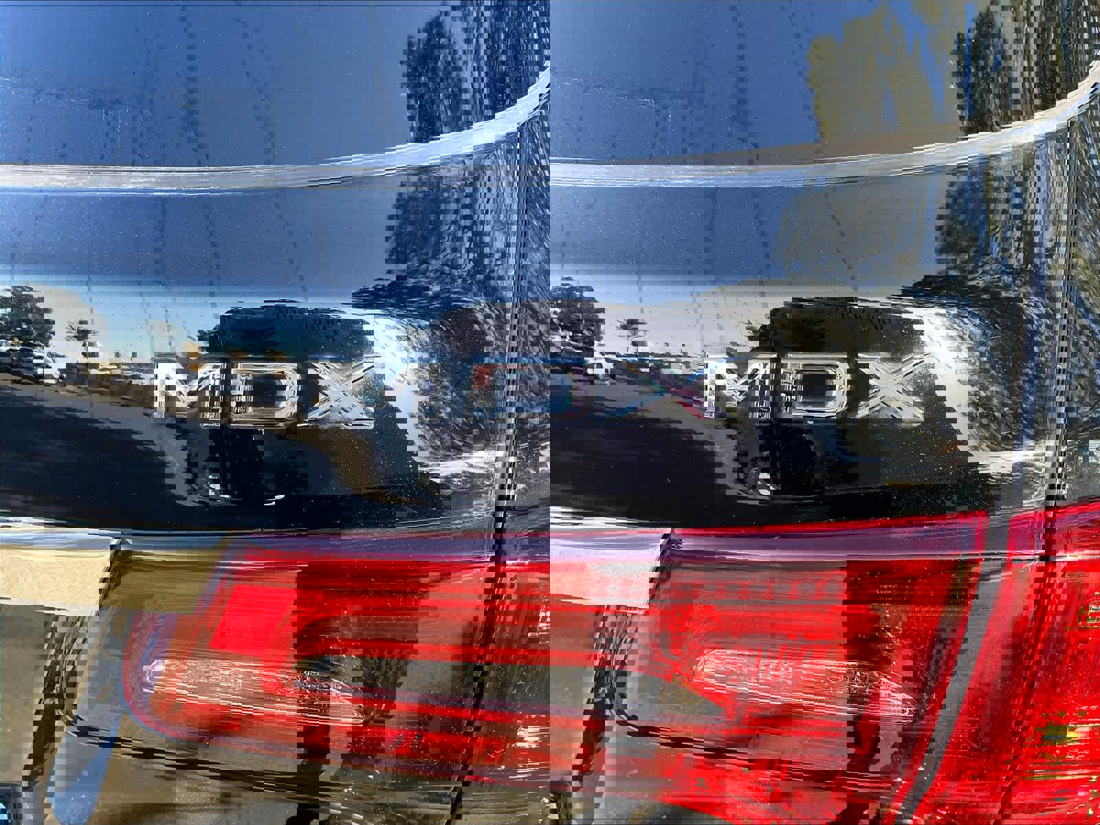 Used 2017 Acura MDX SH-AWD image 11