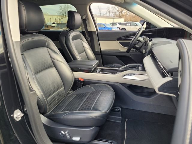 Certified 2024 Lincoln Nautilus Reserve image 14