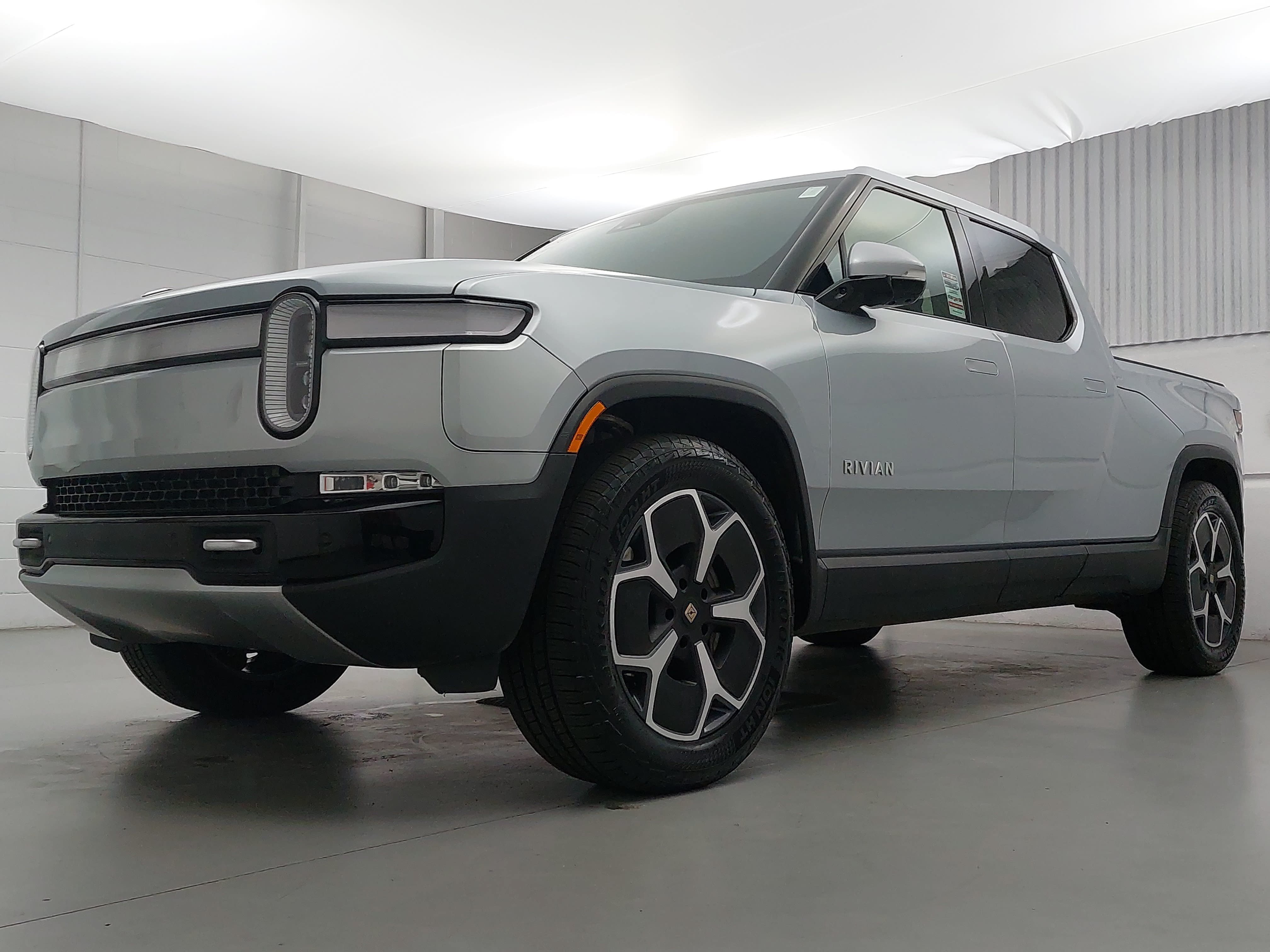 Used 2023 Rivian R1T Adventure Dual