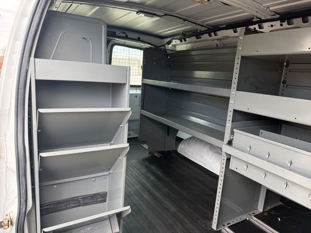 Used 2015 Chevrolet Express 2500 image 12