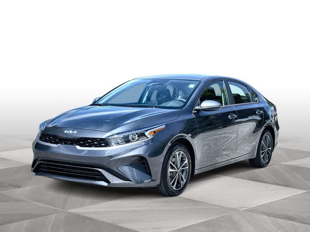 Used 2024 Kia Forte LXS FWD image 4