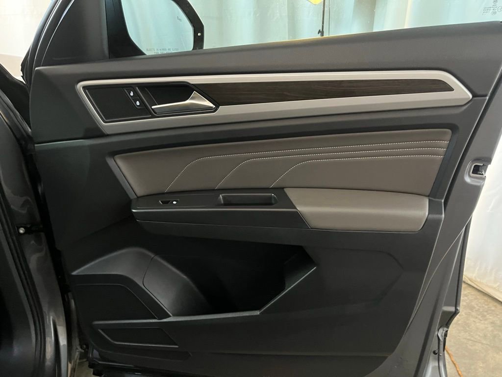Certified 2023 Volkswagen Atlas SE image 12