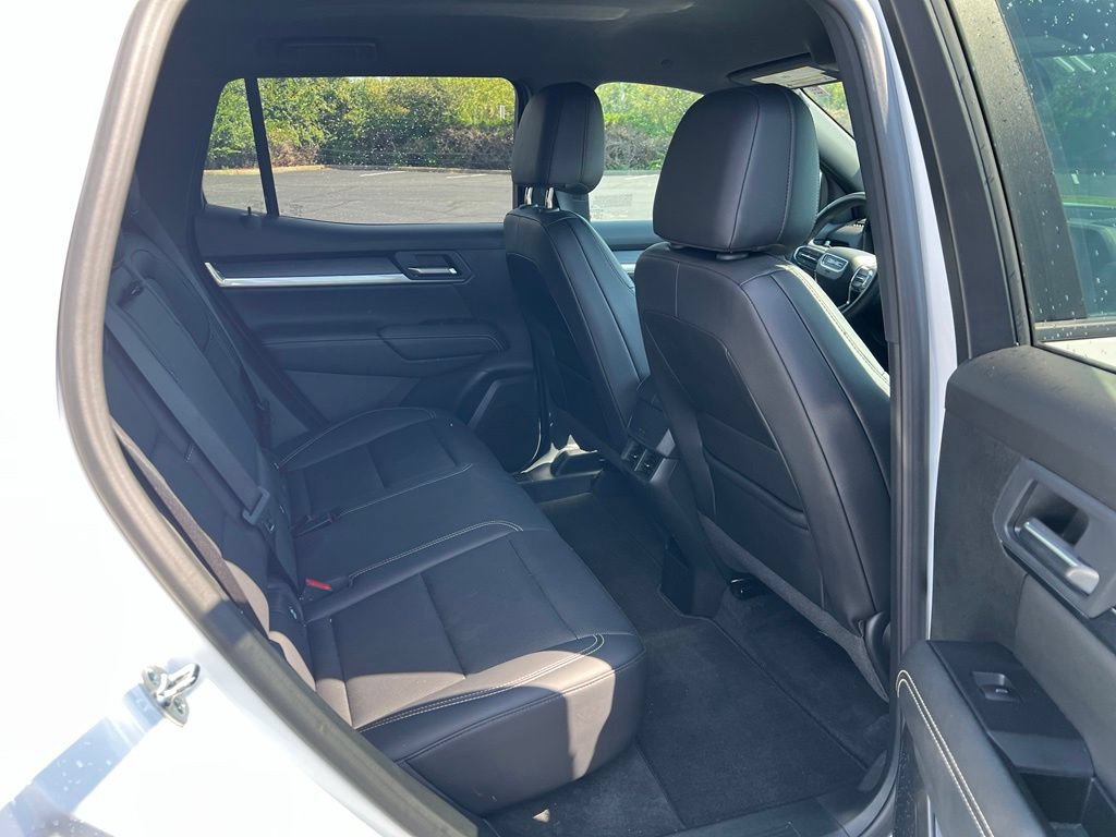Used 2026 GMC Terrain Elevation w/ Elevation Premium Package AWD/4WD image 11