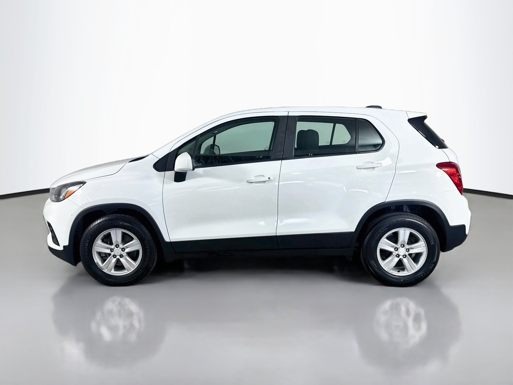 Used 2021 Chevrolet Trax LS FWD image 6