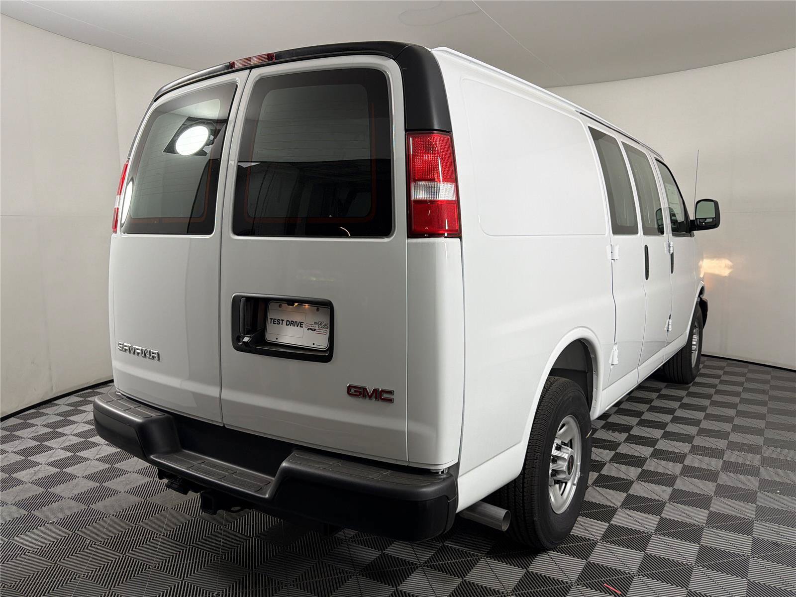 New 2025 GMC Savana 2500 w/ Driver Convenience Package RWD image 7