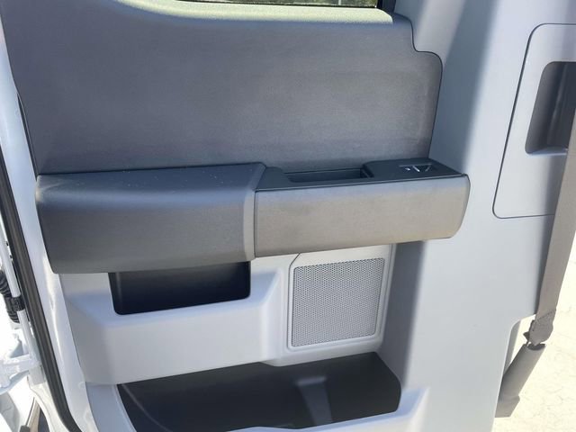 New 2026 Ford F250 XL w/ XL Chrome Package image 19