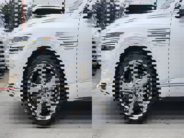 Used 2022 Genesis GV80 2.5T w/ Prestige Package 04 image 6