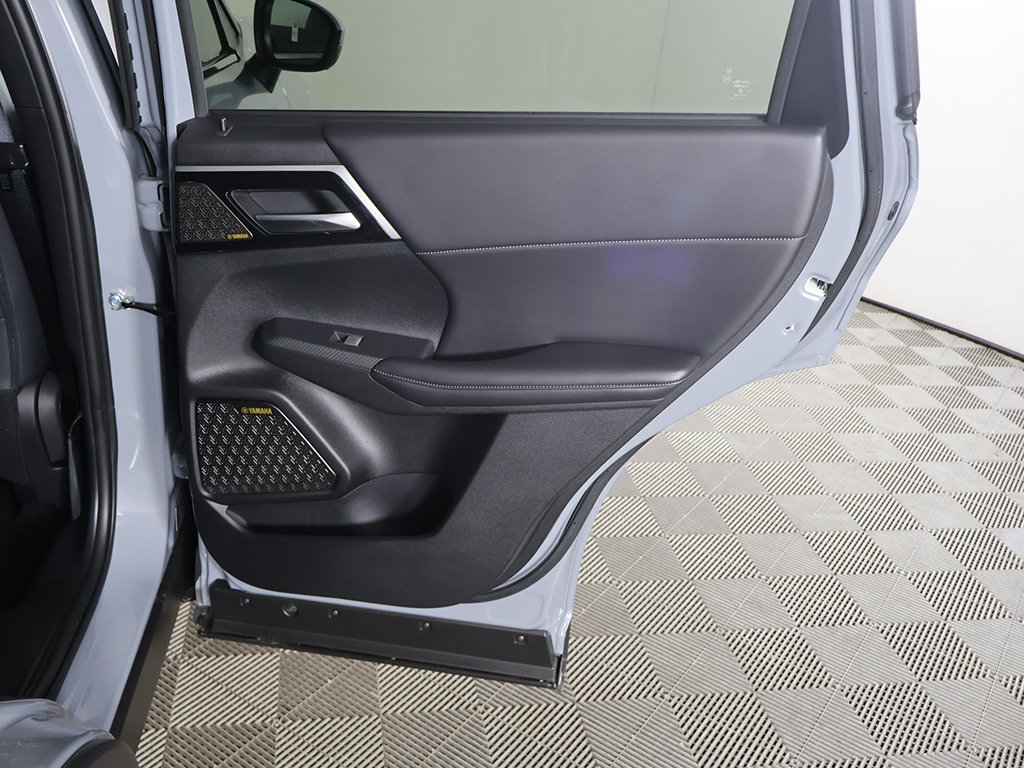 New 2026 Mitsubishi Outlander SE FWD image 27