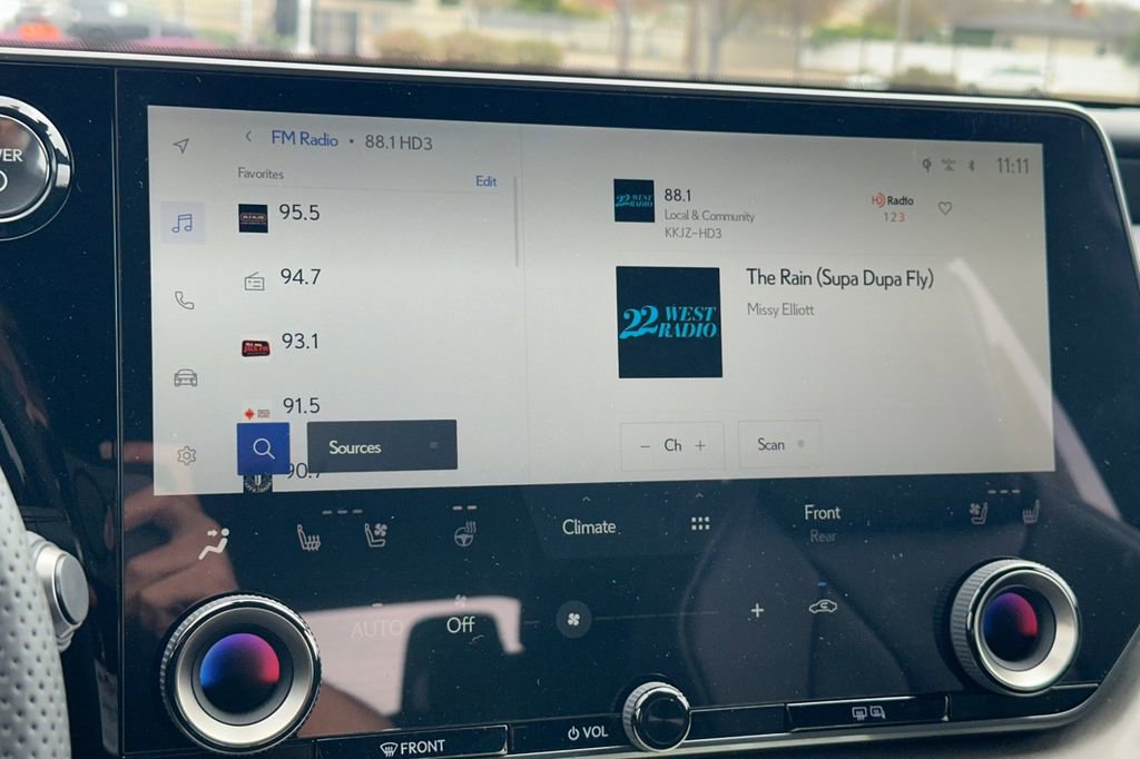 New 2026 Lexus TX 500h AWD image 19