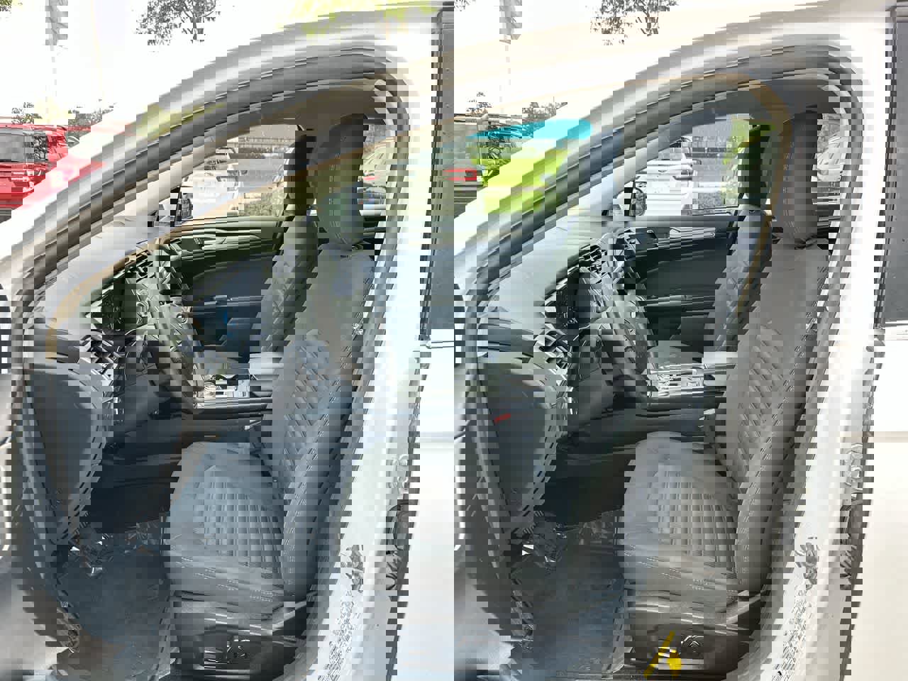 Used 2018 Ford Fusion SE image 21