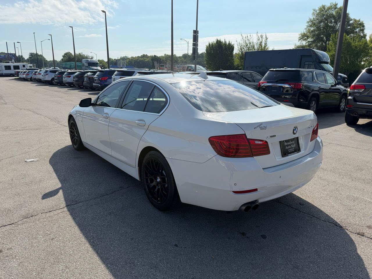 Used 2016 BMW 528i xDrive Sedan AWD/4WD image 5
