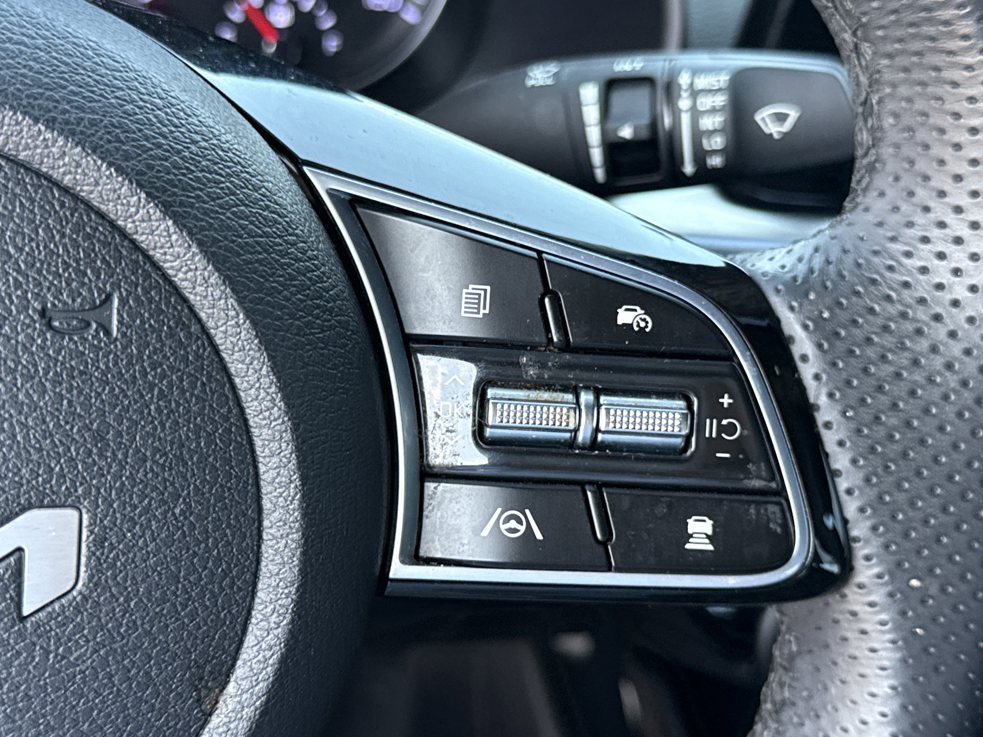 Used 2022 Kia Forte GT-Line w/ GT-Line Premium Package image 13