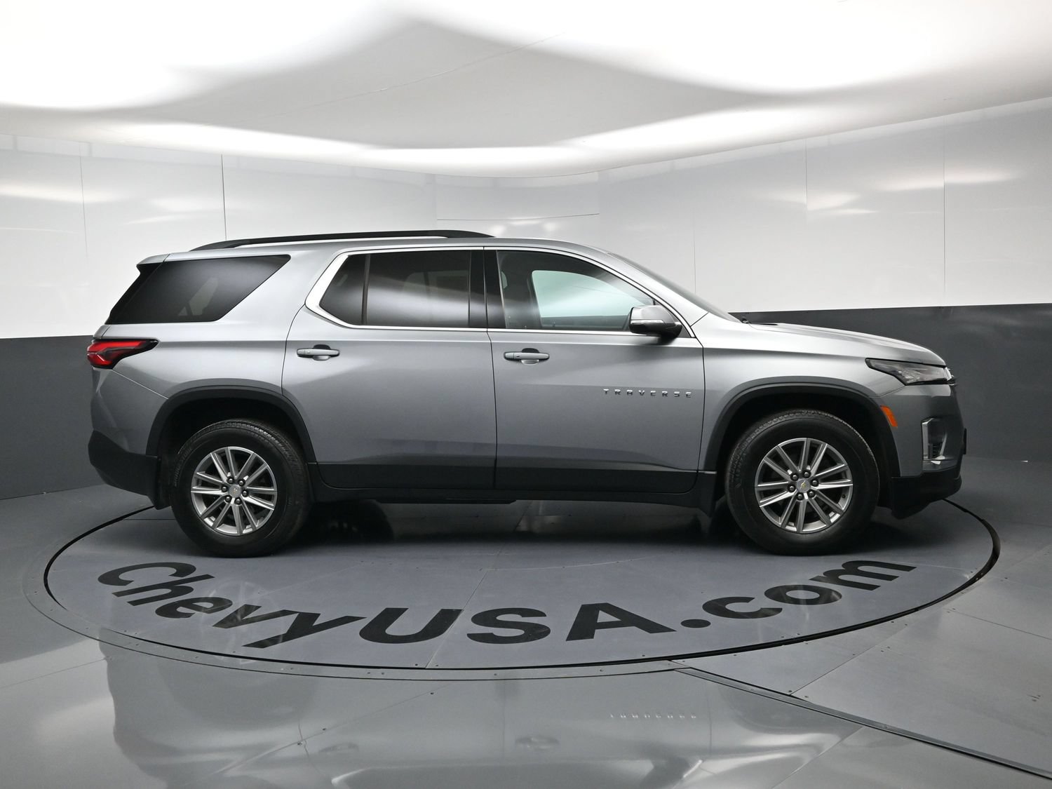 Used 2023 Chevrolet Traverse LT AWD/4WD image 10