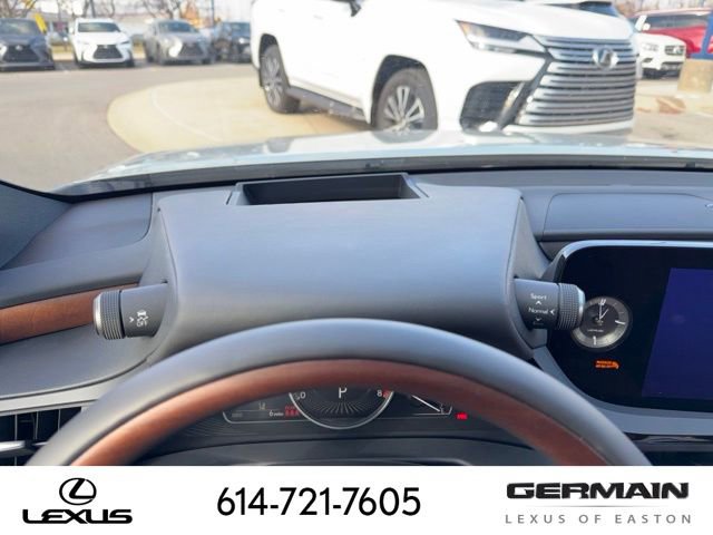 New 2025 Lexus ES 350 Ultra Luxury image 24