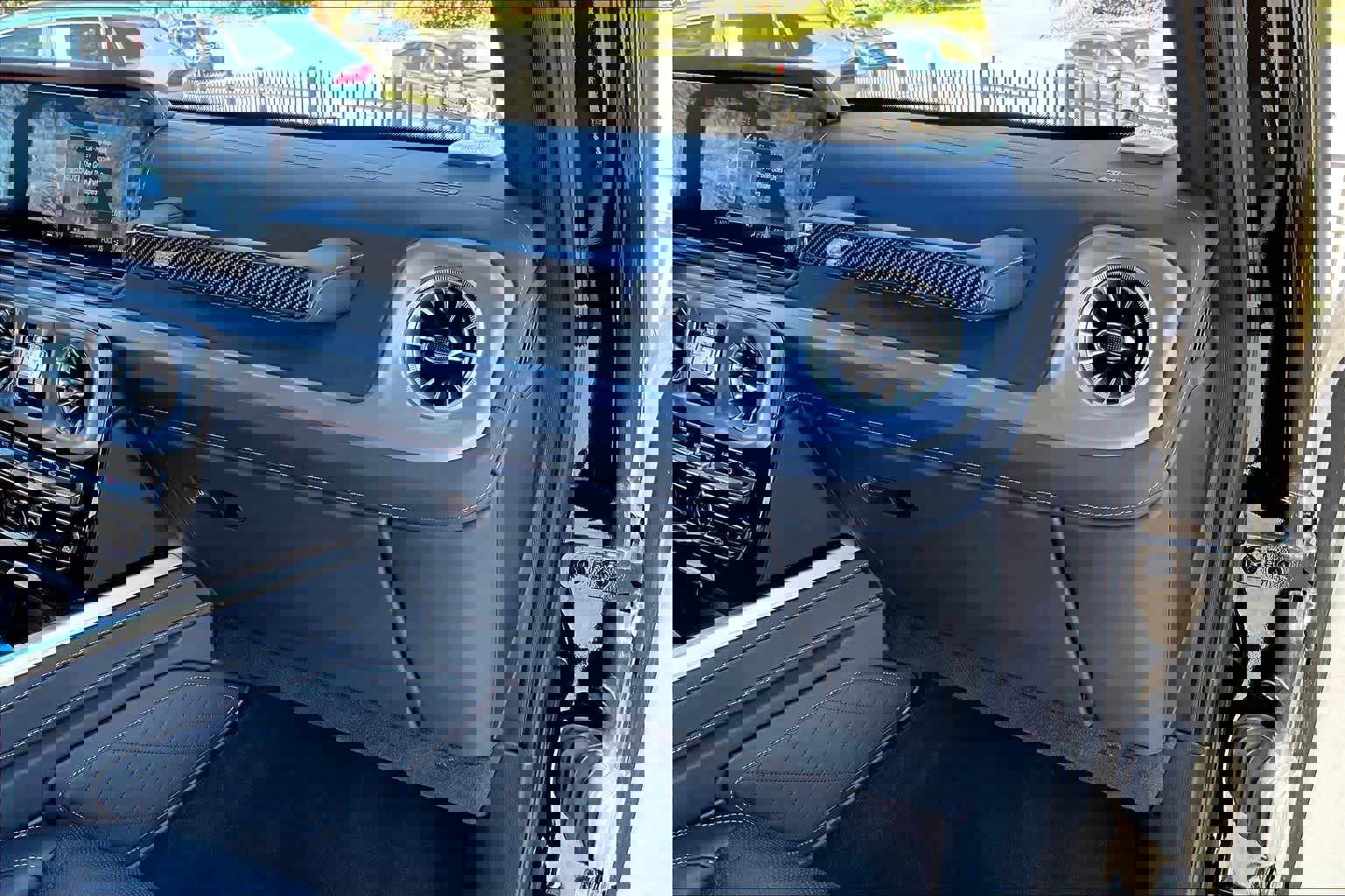 Used 2023 Mercedes-Benz G 550 image 19