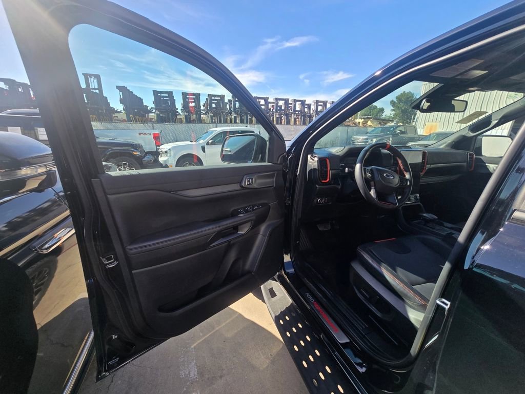 Used 2025 Ford Ranger Raptor image 7