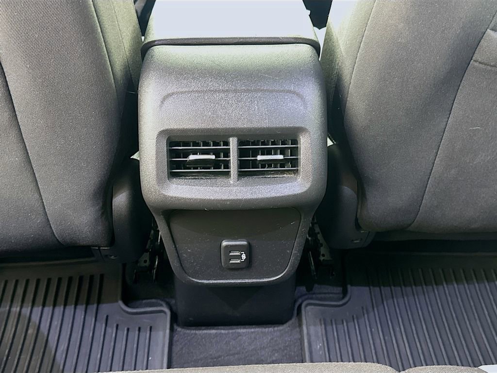 Used 2020 Chevrolet Equinox LT FWD image 27