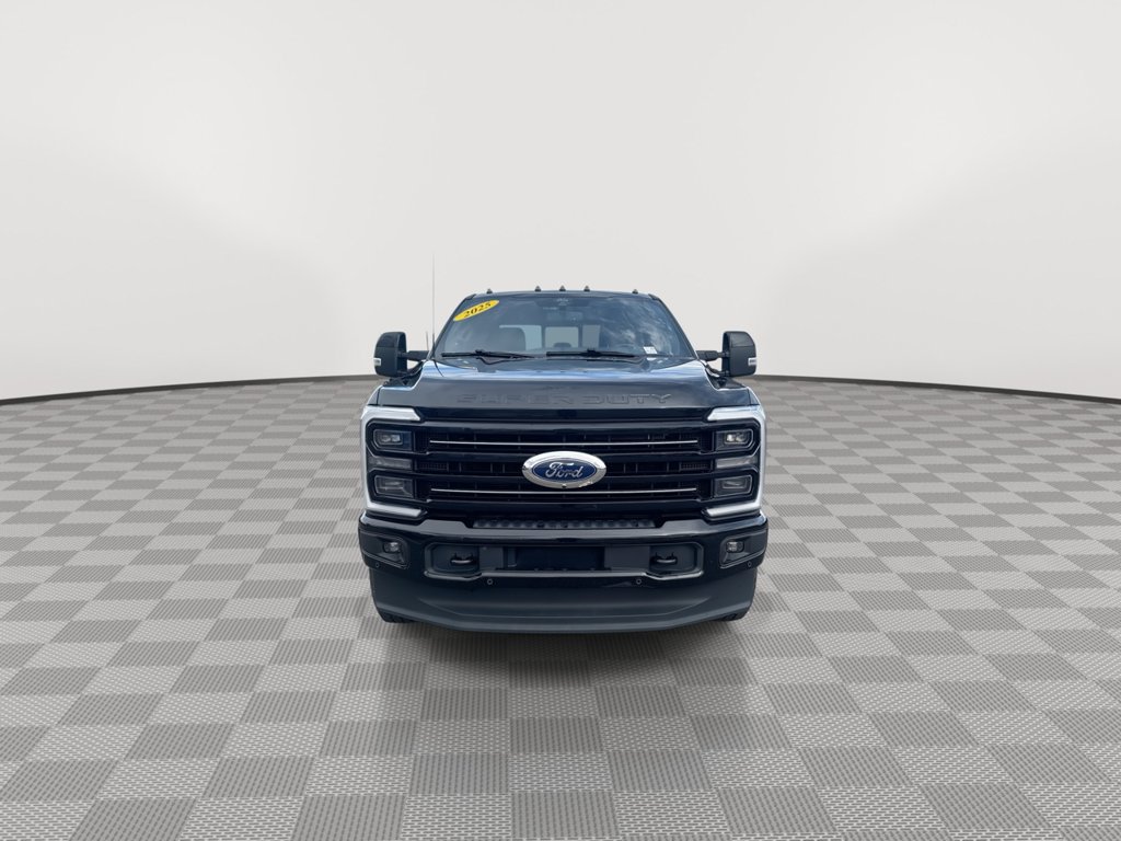 Used 2025 Ford F250 Platinum AWD/4WD image 3