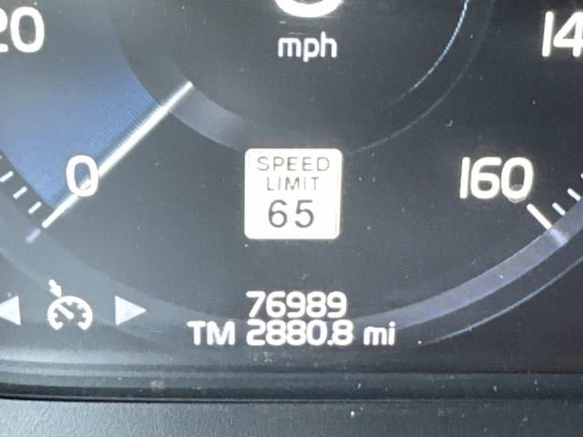 Used 2020 Volvo V60 T5 Cross Country w/ Protection Package Premier image 22