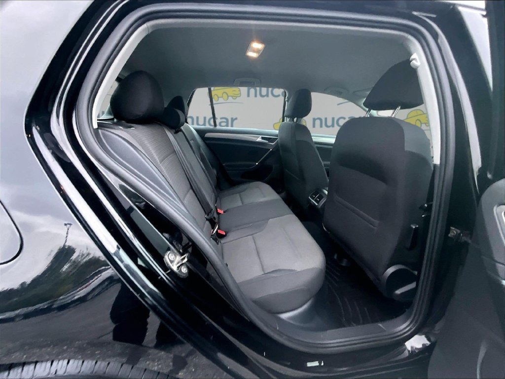 Used 2017 Volkswagen Golf S FWD image 15