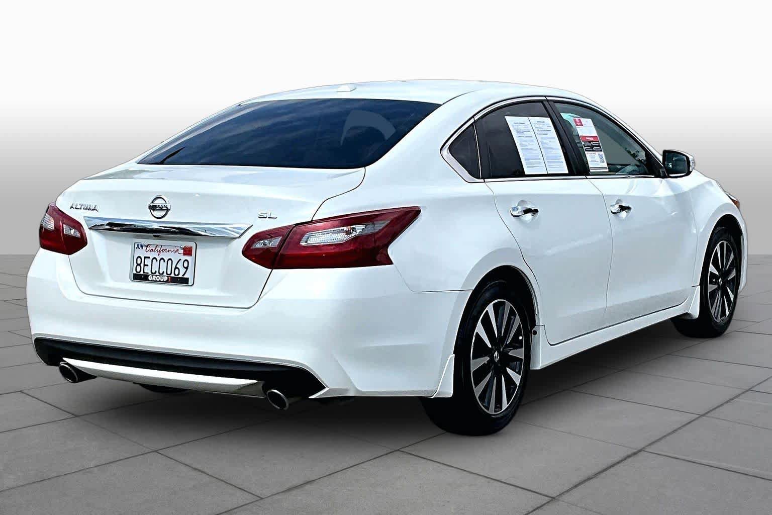 Used 2018 Nissan Altima 2.5 SL w/ 2.5 SL Technology Package FWD image 12