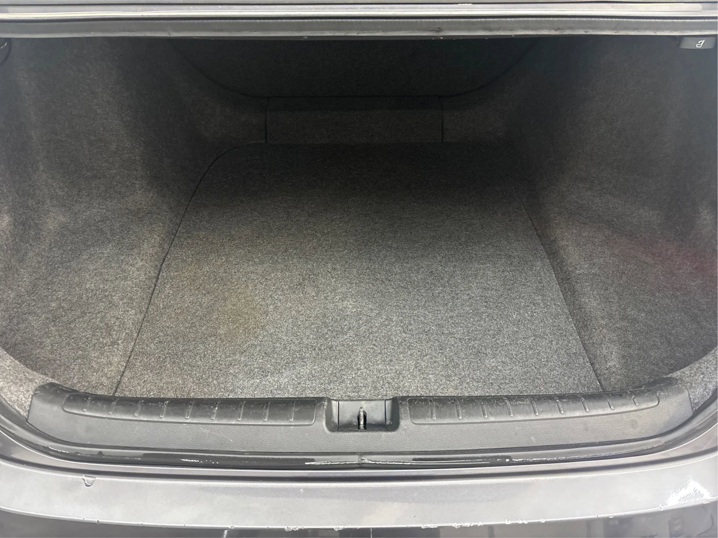 Used 2018 Honda Accord LX image 16