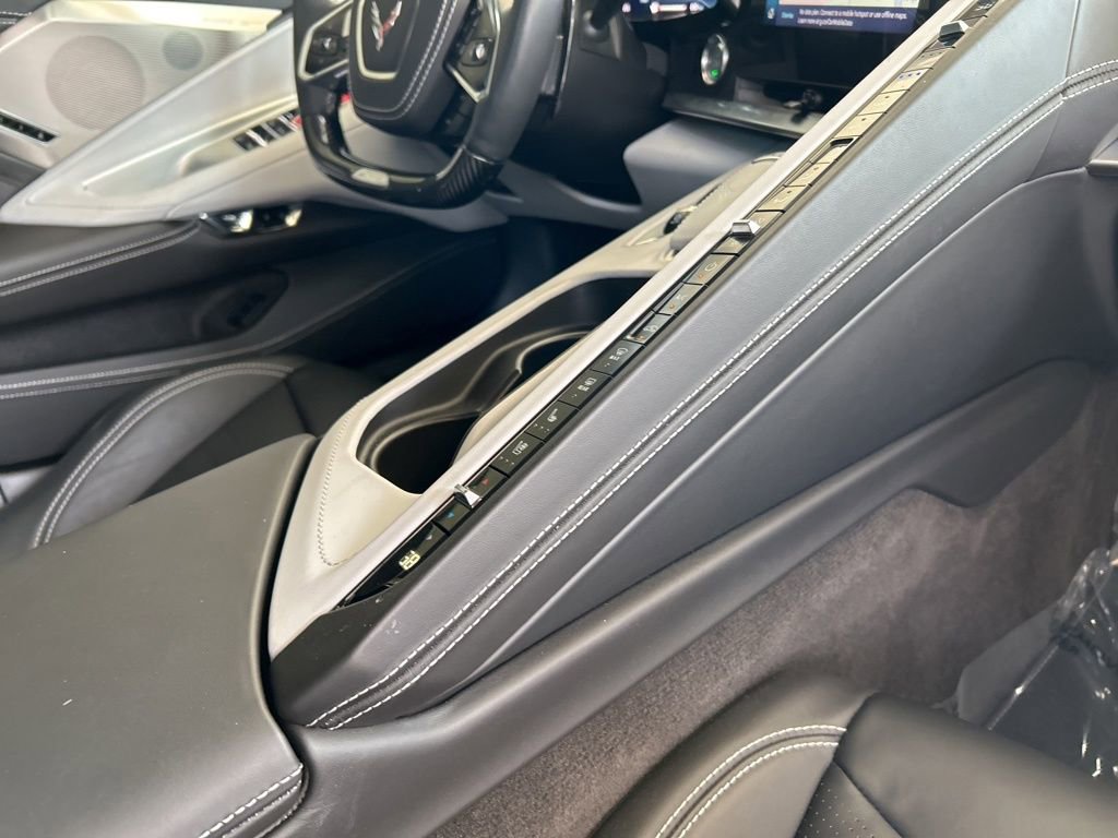 Used 2025 Chevrolet Corvette Z06 image 37