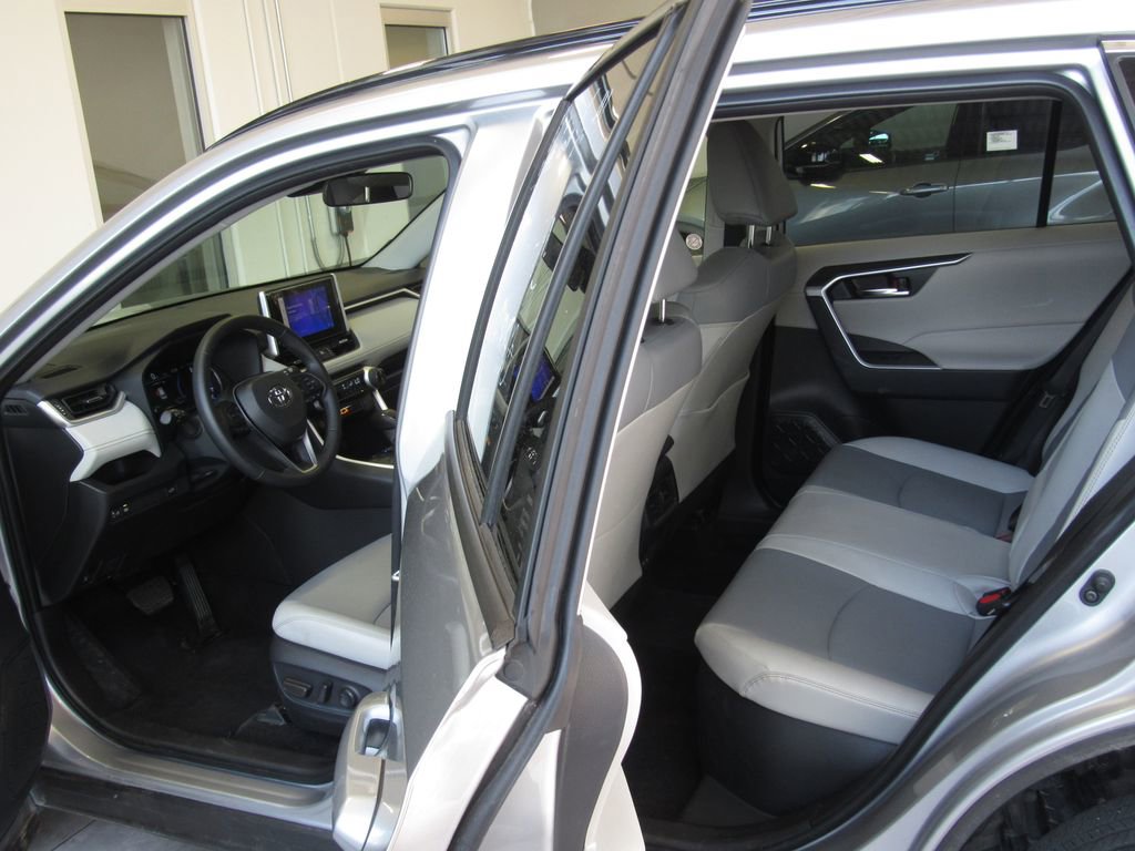Certified 2025 Toyota RAV4 XLE Premium AWD/4WD image 14