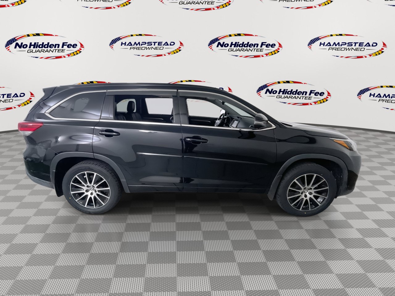 Used 2018 Toyota Highlander SE w/ Protection Package #3 AWD/4WD image 10