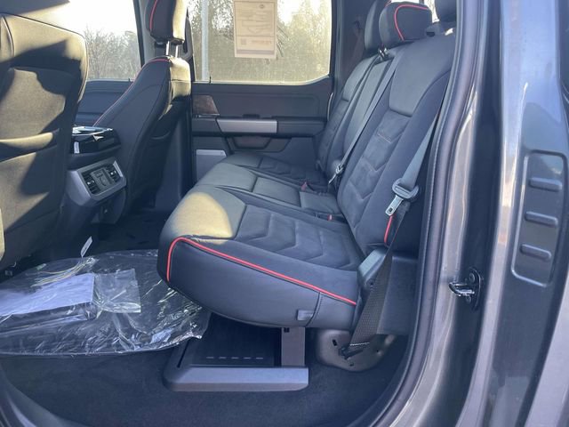New 2026 Ford F250 Lariat w/ Black Appearance Package image 27