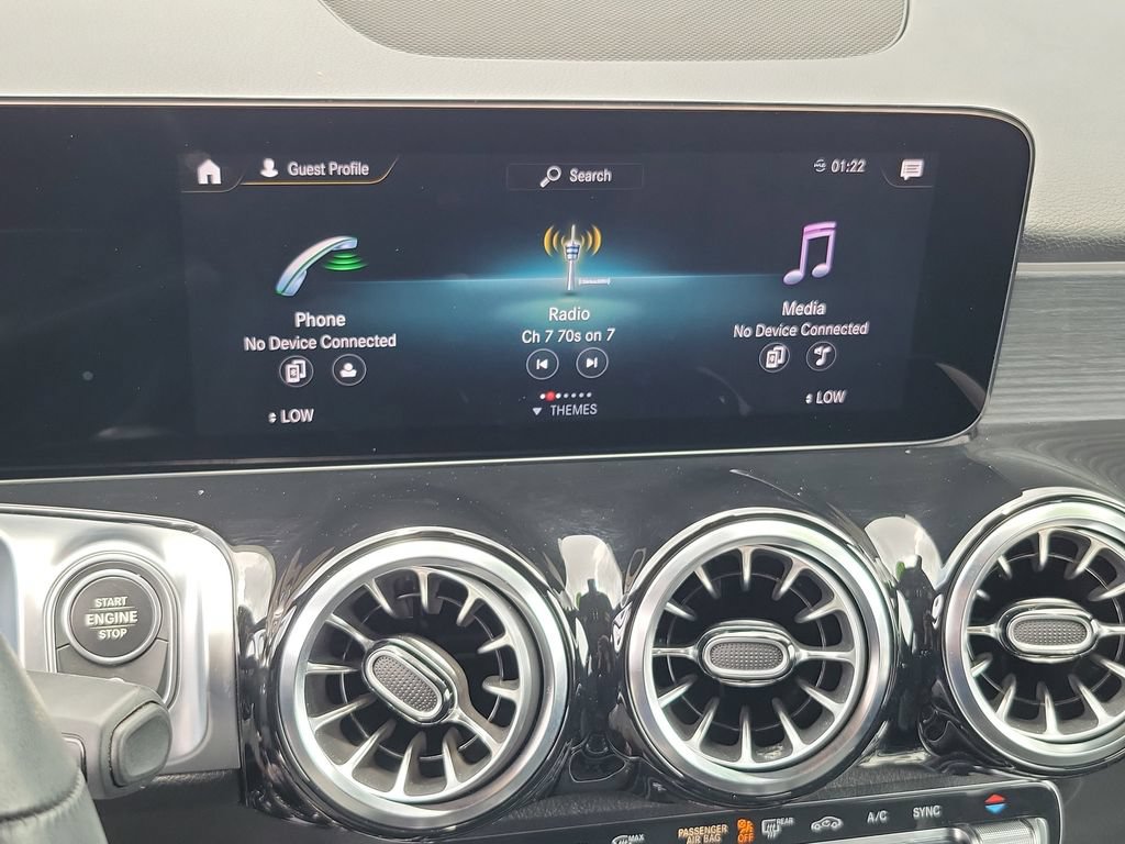 Used 2023 Mercedes-Benz GLB 250 4MATIC image 28