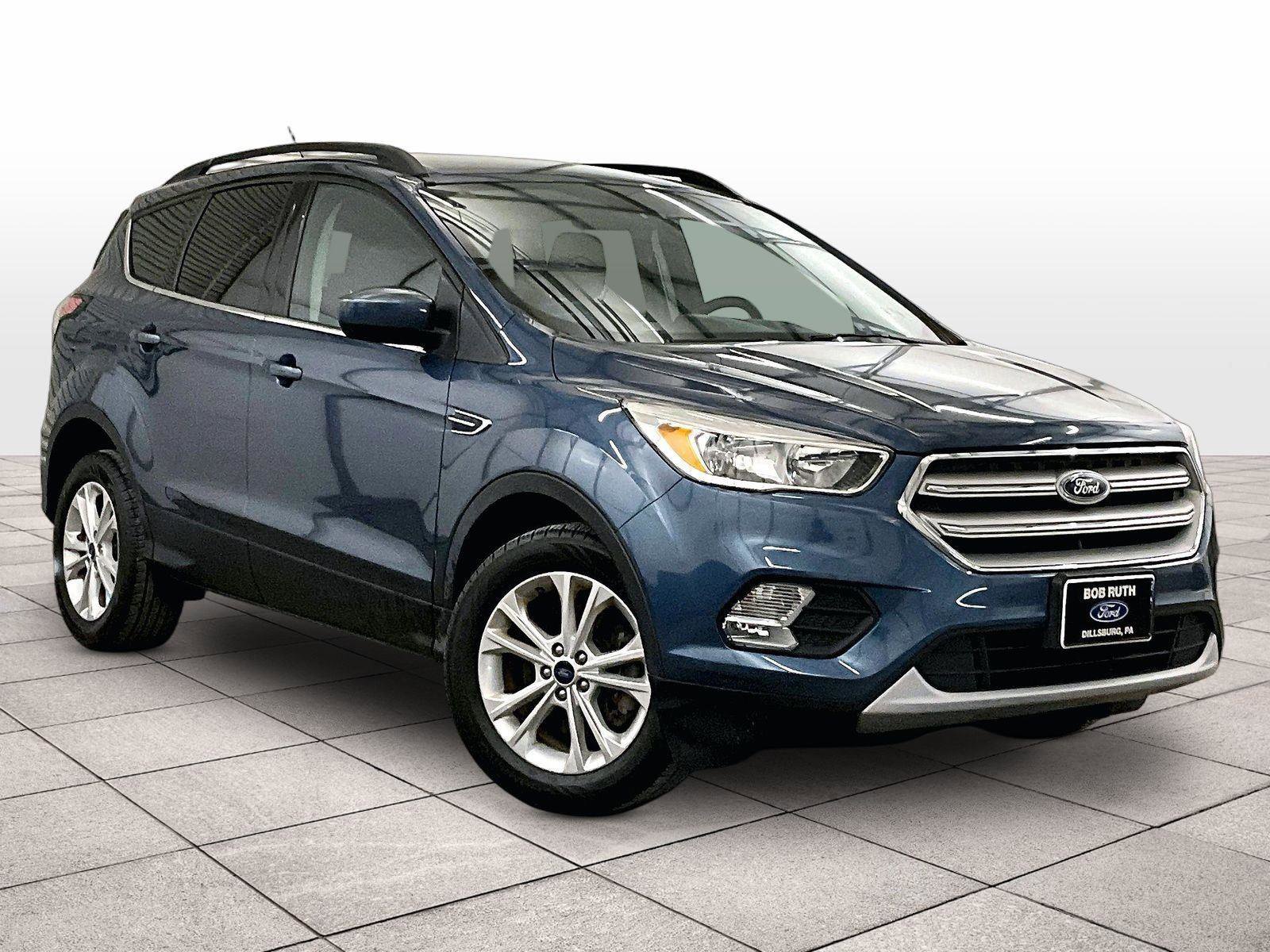 Used 2018 Ford Escape SE image 2