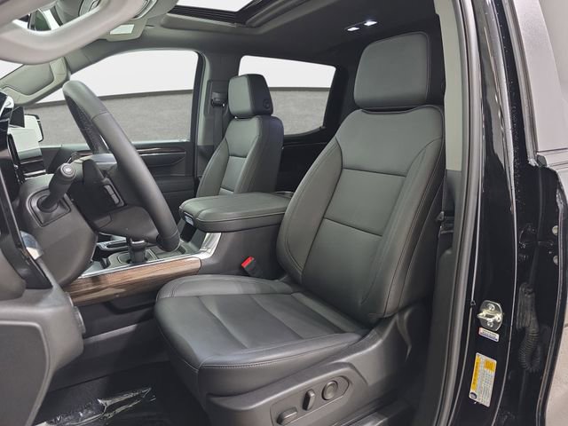 Used 2025 Chevrolet Silverado 1500 LT Trail Boss w/ Convenience Package II AWD/4WD image 14